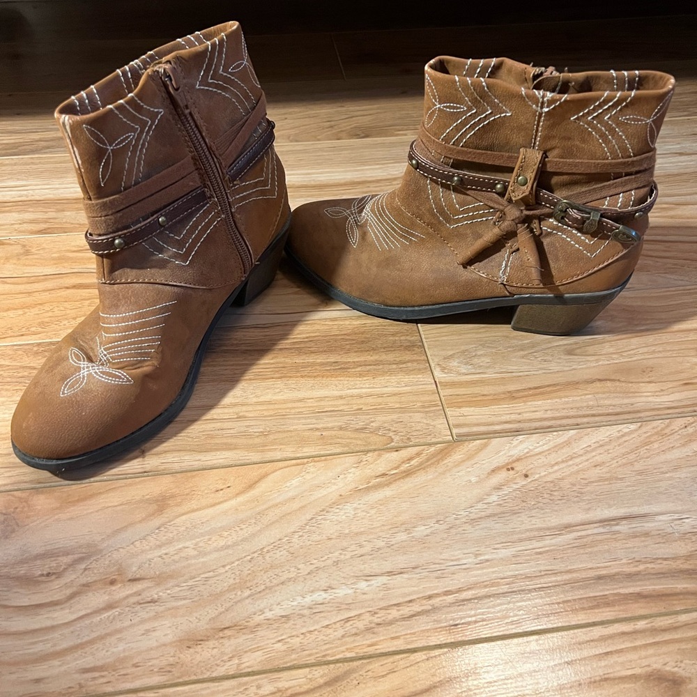 Brown ankle boots